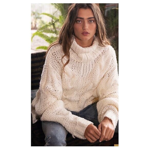 POL Cropped Cream Turtleneck Sweater - Picture 5 of 16